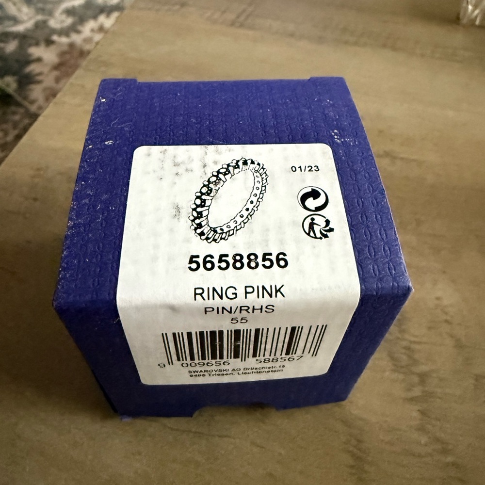 Swarovski Pink Crystal Silver Ring - Picture 3 of 4